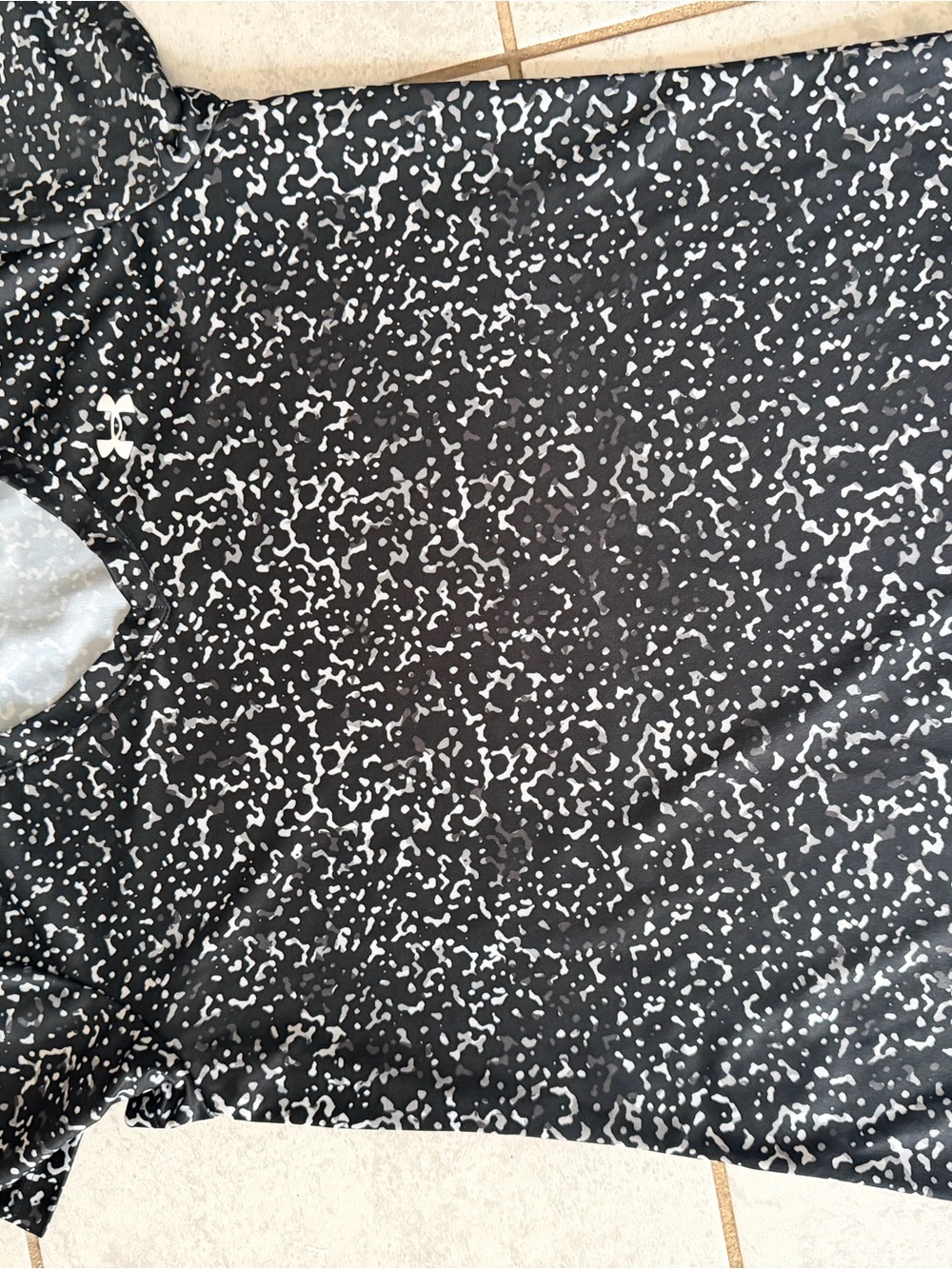 Under Armour Black & White Speckle Athletic Top